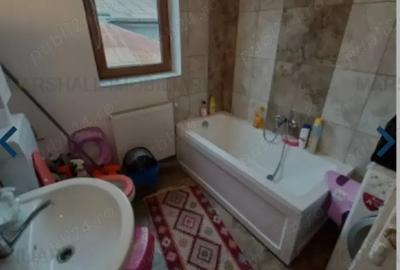 Vand casa cu 3 camere CENTRAL - 10