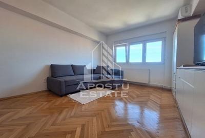 Apartament cu 3 camere semidecomandat, mobilat în Central - 2