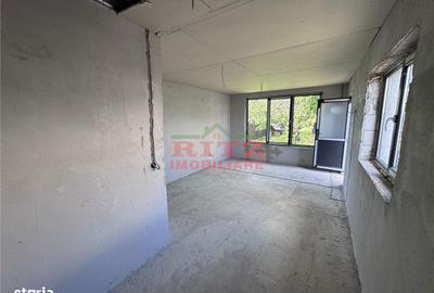 Casă cu 5 camere în Central - 2