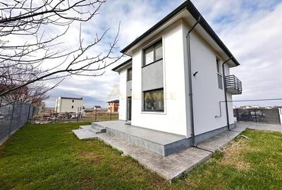 Casă individuală cu 4 camere cu Teren 365 Mp în Berceni - 1