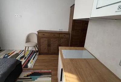 Garsonieră decomandată în Unirii - 1