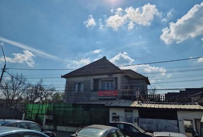 Casă cu 4 camere în Buziașului - 1