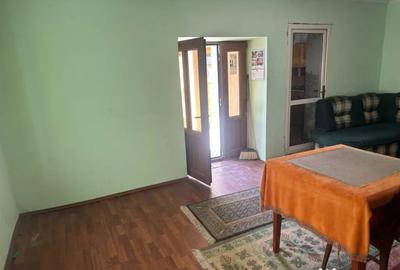 Casă cu 2 camere cu Canalizare în Valu lui Traian - 5