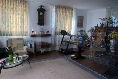 Casa de vanzare , 284 mp , zona strazii Careiului - 14