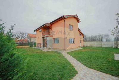 Casă individuală cu 6 camere cu Canalizare în Central - 19