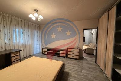 Apartament cu 2 camere semidecomandat, mobilat în Central