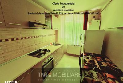 Apartament cu 2 camere decomandat în Podu Roș