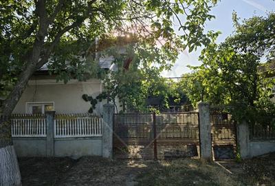 Casa veche boiereasca renovabila + 1500 MP Teren cu 15 m front in Leu - 4