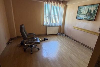 Apartament cu 2 camere în Central - 3