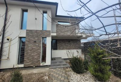 Duplex cu 4 camere cu Canalizare în Berceni - 5