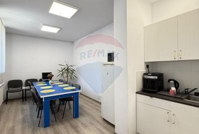 Vanzare Spatiu Birouri - 307 mp utili + teren 771 mp Gura Humorului - 2