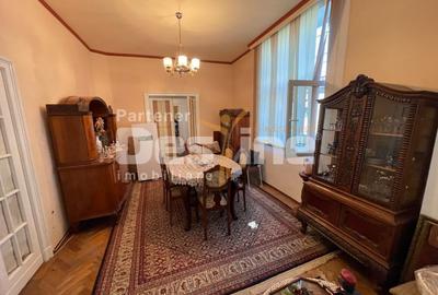 Casă individuală cu 7 camere cu Canalizare în Central - 9