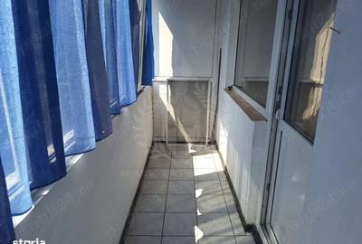 Apartament cu 3 camere decomandat în Sud - 4