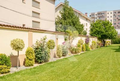 Casă cu 9 camere cu Canalizare în Drumul Taberei