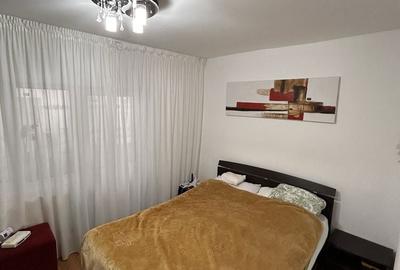 Apartament cu 3 camere decomandat în Central - 1