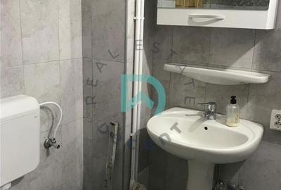 Casă cu 5 camere cu Teren 500 Mp în Stupini - 15