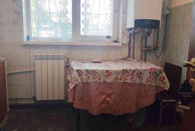 Apartament cu 2 camere semidecomandat în Calea București