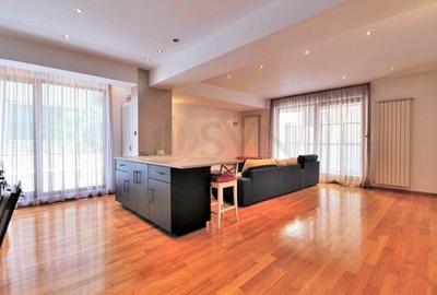 Apartament cu 3 camere decomandat în Herăstrău