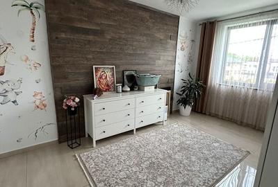 Casă cu 4 camere cu Teren 325 Mp în Podu Roș - 10