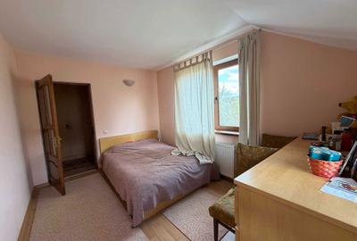 Casă cu 4 camere decomandat cu Teren 920 Mp în Central - 4