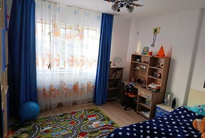 3 camere gata de mutat, parcare inclusa,  metrou la 5 minute, zona linistita - 6