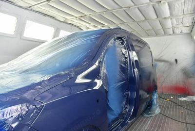 Spațiu comercial, de 550 mp, în Central - 8