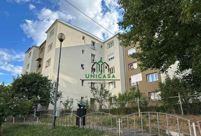 Apartament cu 3 camere decomandat în Petrișor - 1