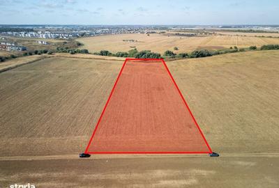 Teren de 16500 mp, în Tunari