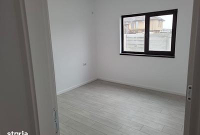 Casă cu 3 camere cu Teren 450 Mp în Central - 3