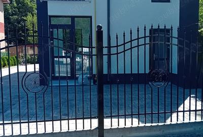 Spațiu comercial, de 100 mp, în Central - 4