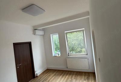 Apartament cu 3 camere semidecomandat în Eroii Revoluției - 2