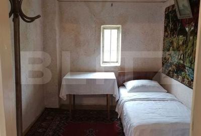 Casă cu 6 camere cu Teren 1056 Mp în Malu cu Flori - 18