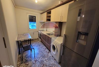 Apartament cu 2 camere semidecomandat în Berceni