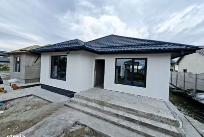 Casă cu 3 camere în Berceni - 2