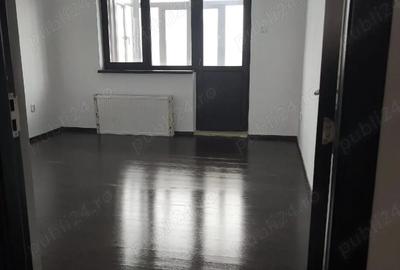 Apartament cu 4 camere decomandat în Central - 4