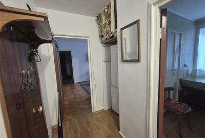 Apartament spatios 3 camere , etaj 1, Centrul Civic, B-dul Victoriei - 11
