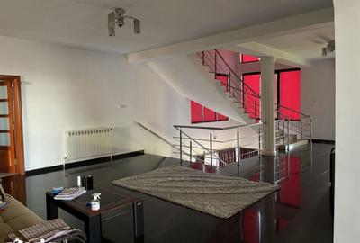 Casă cu 10 camere cu Teren 2000 Mp în Ultracentral - 10