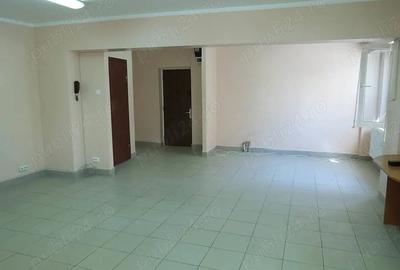 Spațiu comercial, de 60 mp, în Chișinau - 1