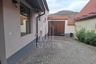 Casă complet renovată de vânzare în Amnaș - la doar 25 km de Sibiu! - 9