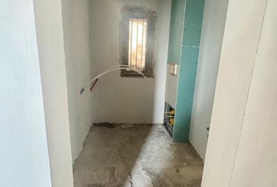 Casă individuală cu 7 camere cu Canalizare în Central - 15