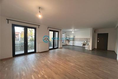 Apartament cu 3 camere decomandat în Ultracentral