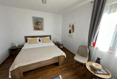 Casă cu 5 camere cu Teren 1090 Mp în Florești - 2