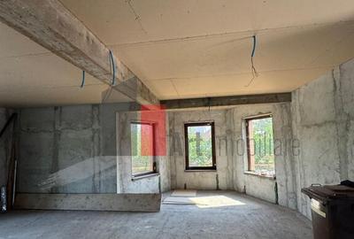 Casa la rosu in Peris - 21