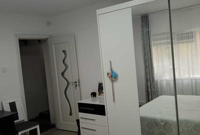 Apartament cu 4 camere decomandat în Central - 1