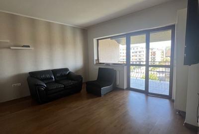 Apartament cu 3 camere decomandat în Central - 2