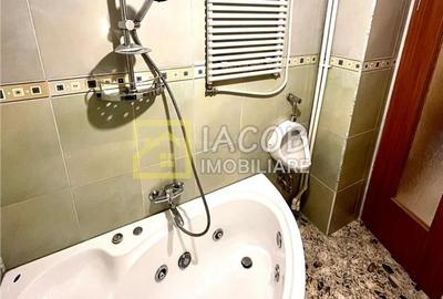 Apartament cu 3 camere decomandat, mobilat în Narcisa - 15