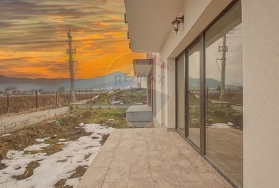 Casă cu 4 camere cu Teren 250 Mp în Sud-Est - 37