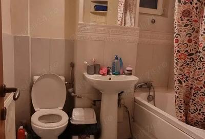 Inchiriez apart. 3 camere, Pitesti, I.C.Bratianu, deasupra Policlinicii 2 mai - 7