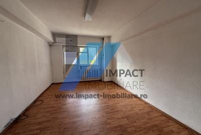 3decomandate,nemobilate si neutilate complet, ultracentral,Calea Bucuresti-Piata 3decomandate,nemobilate si neutilate complet, ultracentral,Calea Bucuresti-Piata - 2