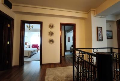 Apartament cu 3 camere decomandat, mobilat în Central - 24